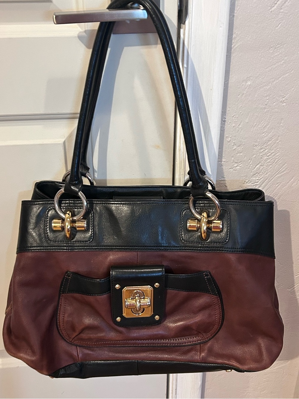 B Makowsky Black Brown Leather Shoulder Bag